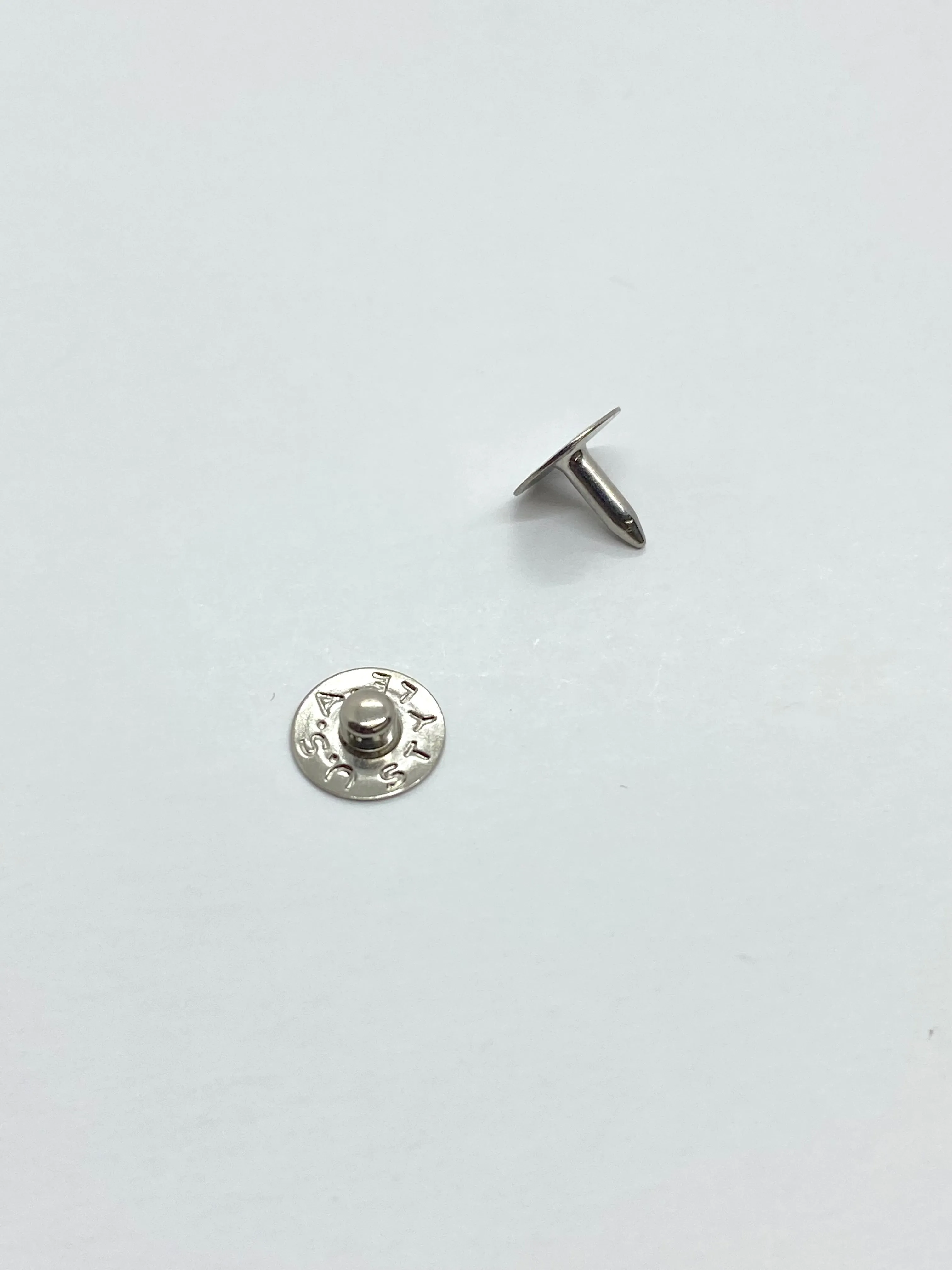 Anti Nickel Jean Rivet Style