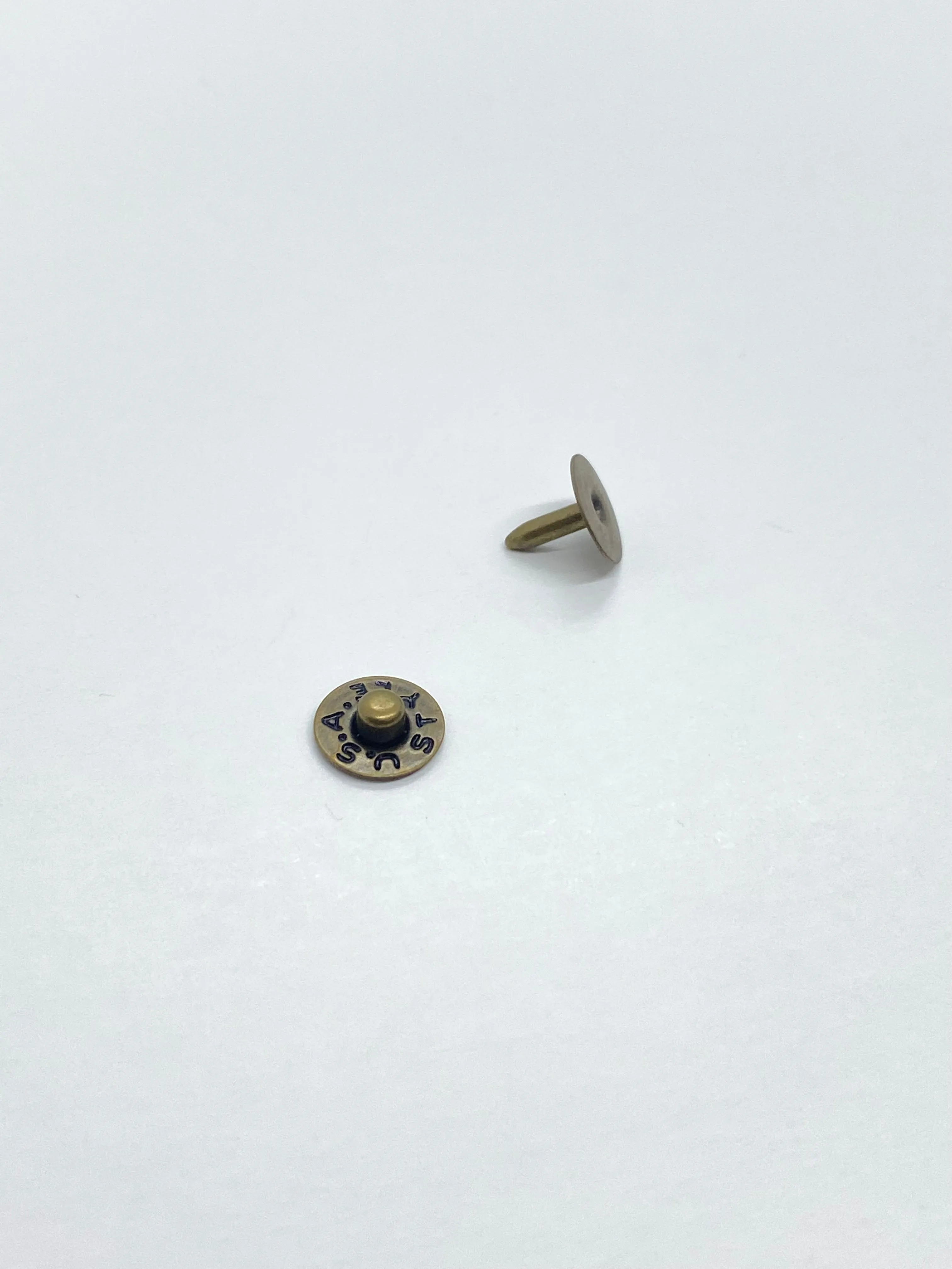 Anti Nickel Jean Rivet Style