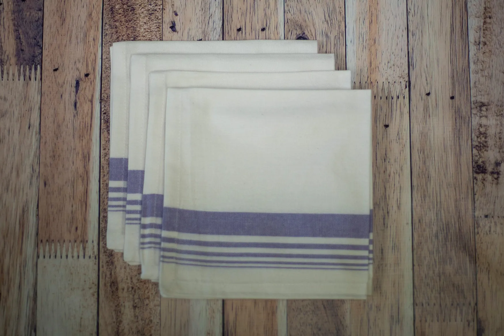 Candy Stripe Napkins 15 x 15 (4 pack)