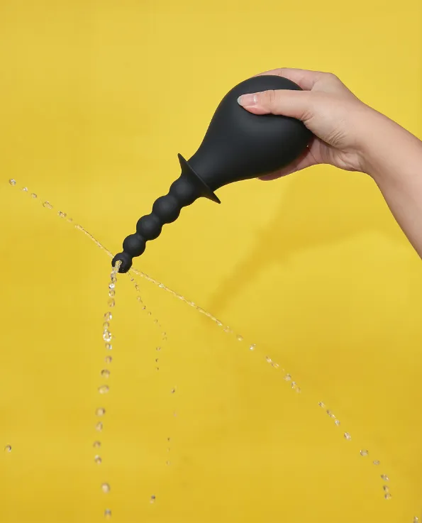 Fanny Anal Douche